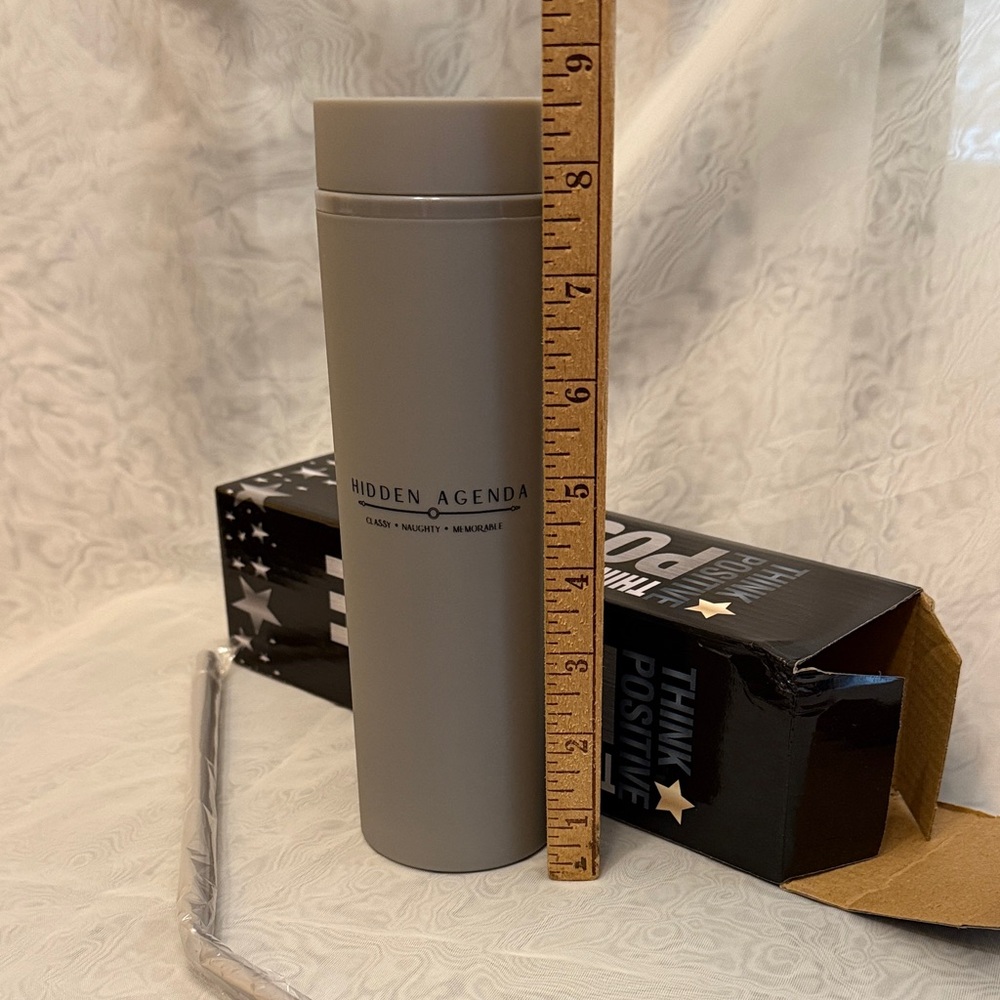 Hidden Agenda Tumbler + extras - Picture 6 of 9